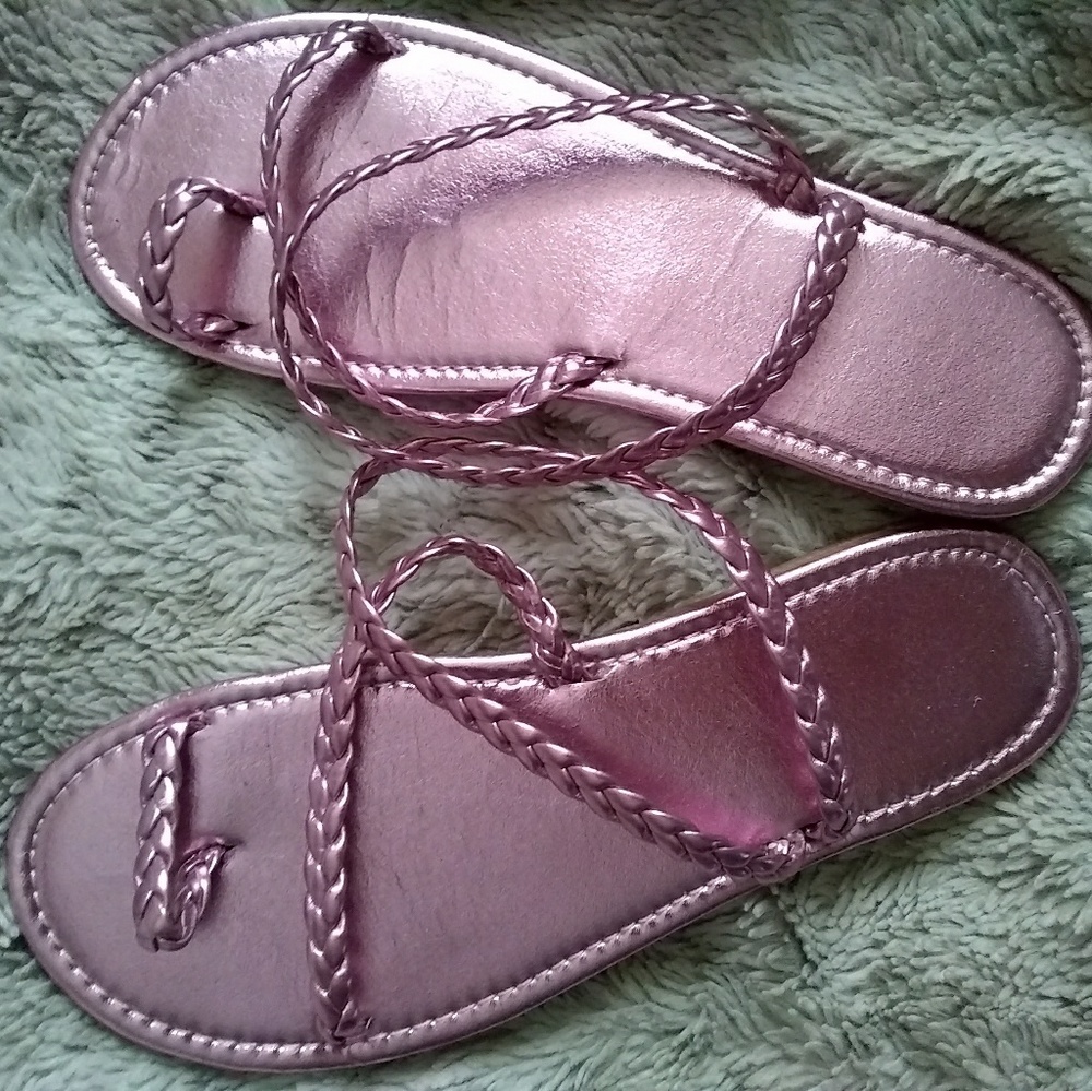 Twisted Rope Flip Flops - Picture 2 of 3